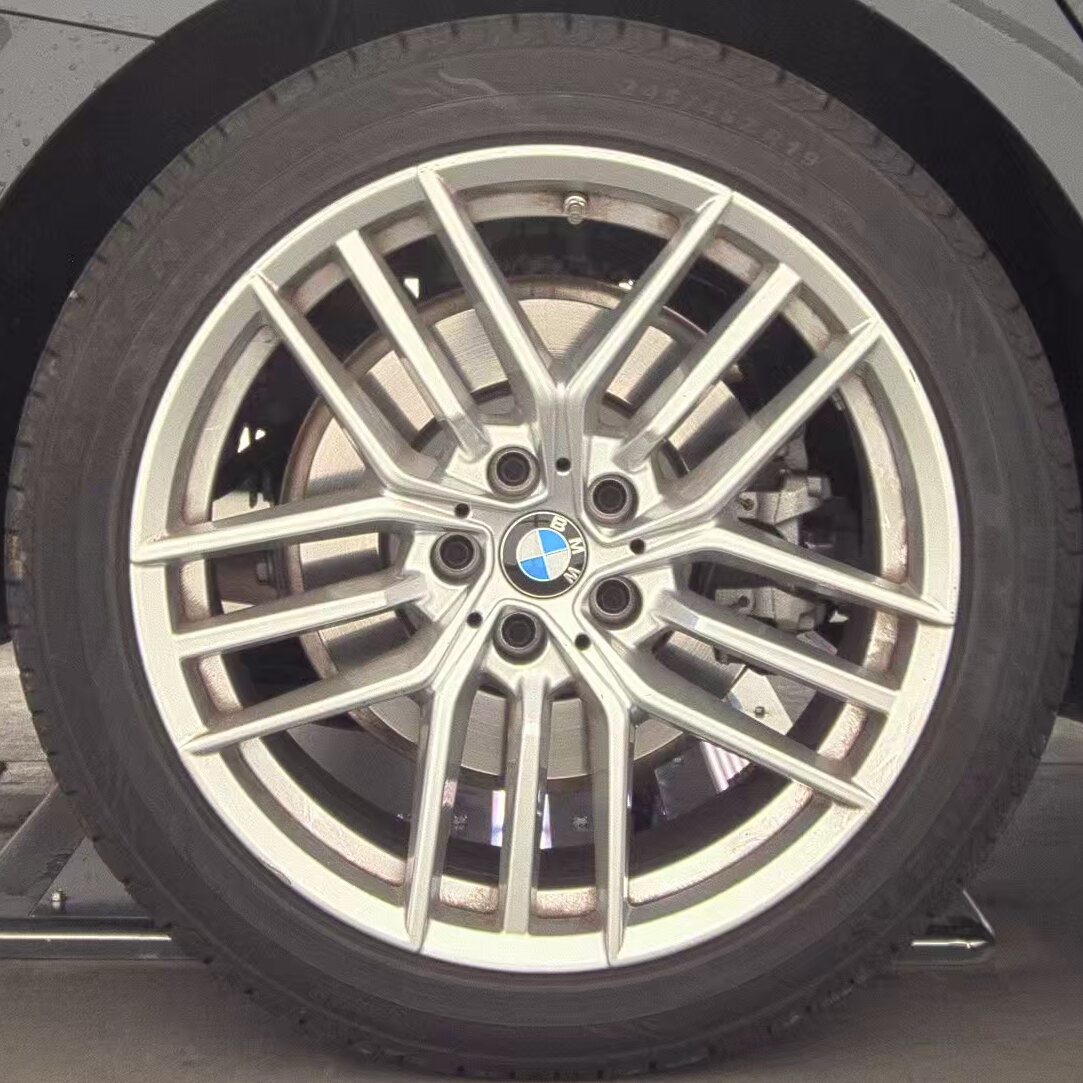 2025 BMW 5 Series 530i RWD