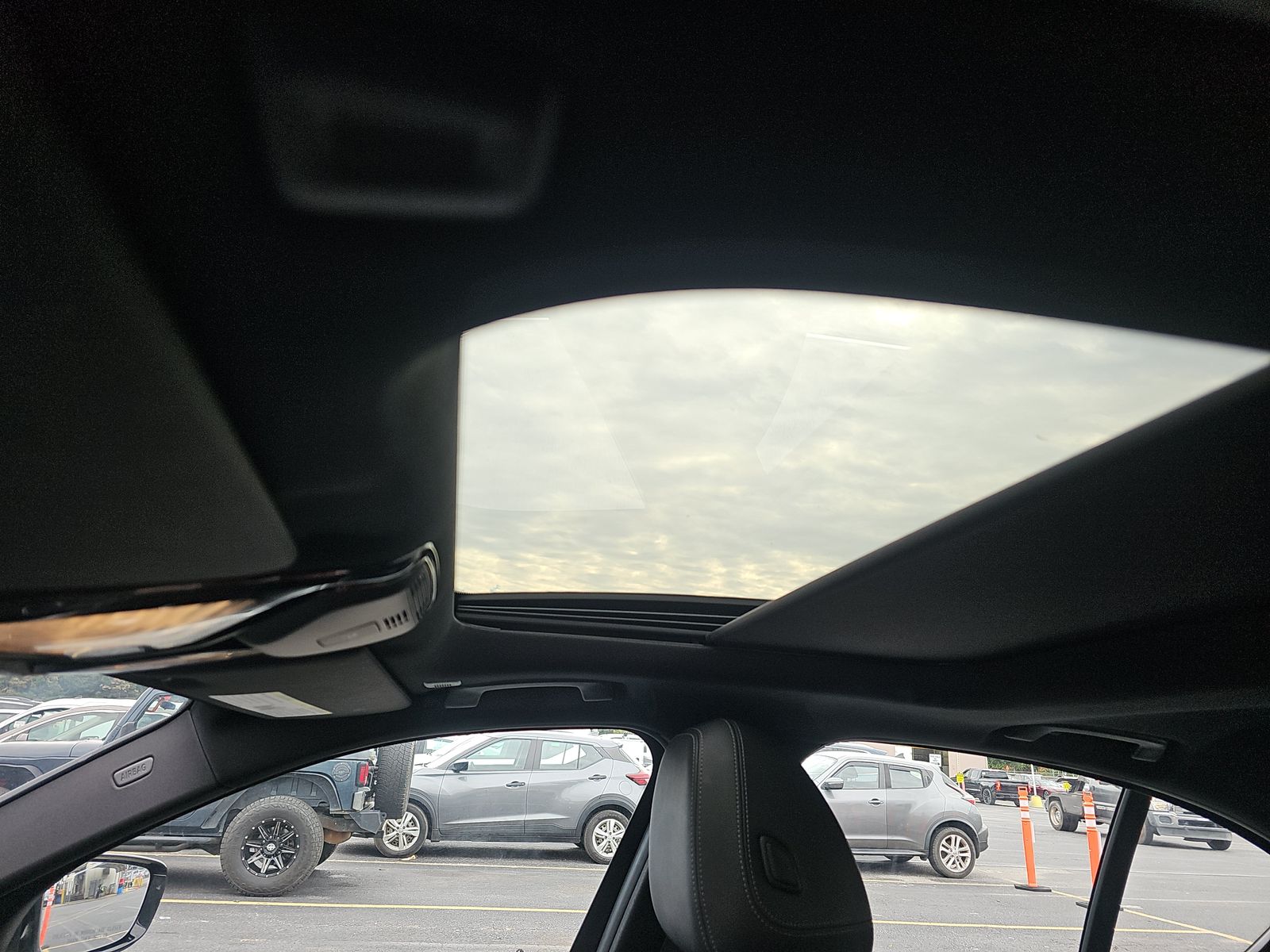 2024 BMW 3 Series 330i RWD