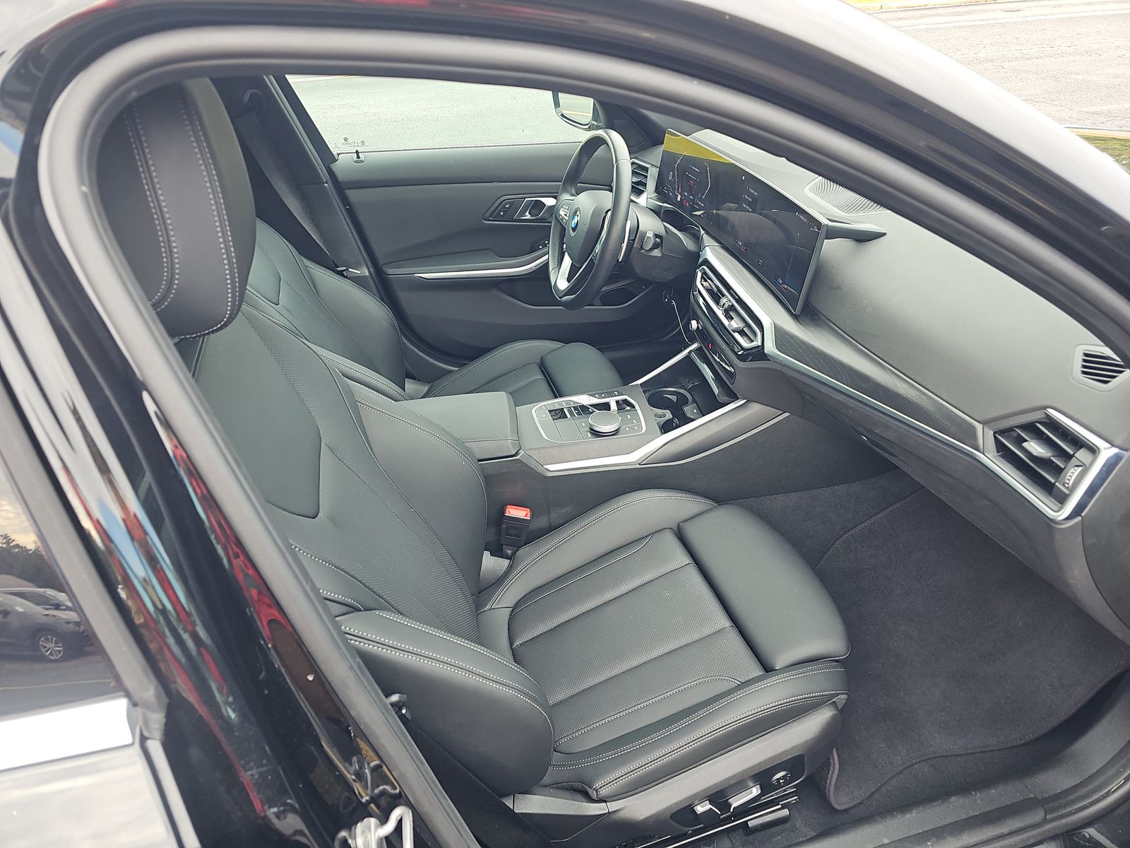 2024 BMW 3 Series 330i RWD