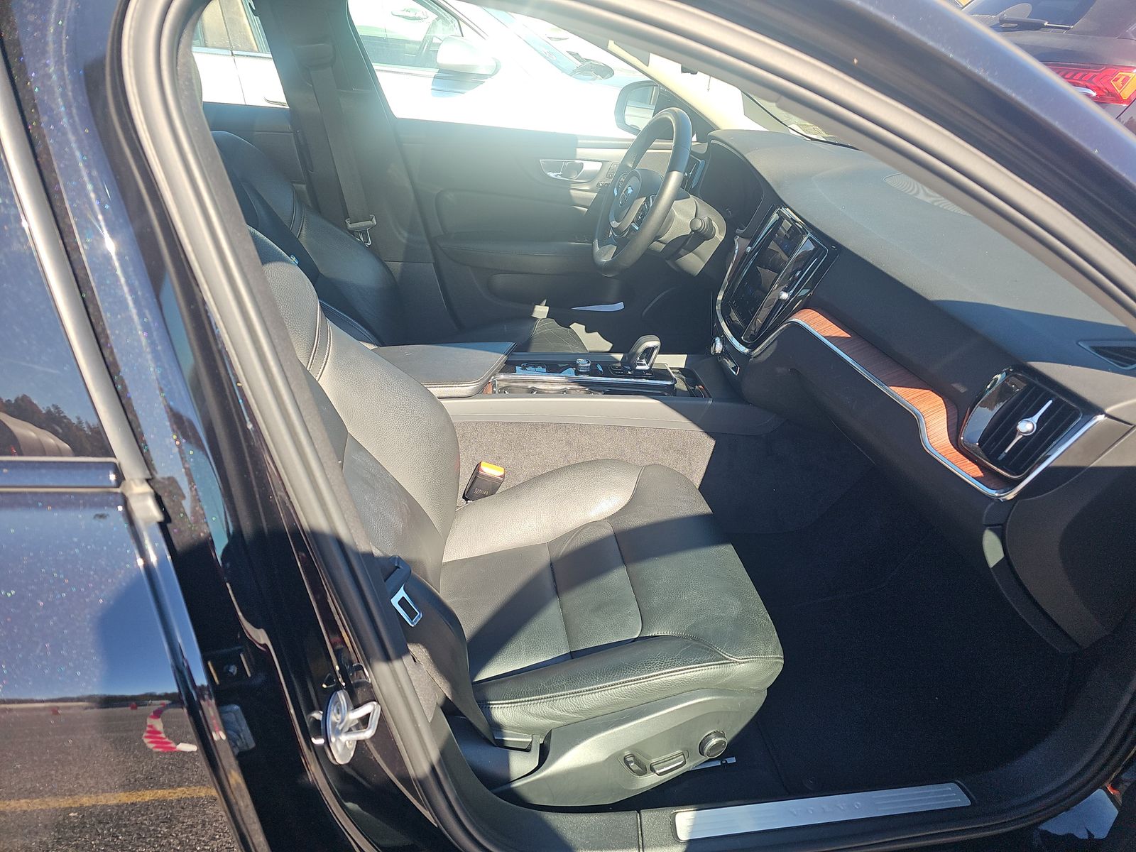 2024 Volvo S60 B5 Plus AWD