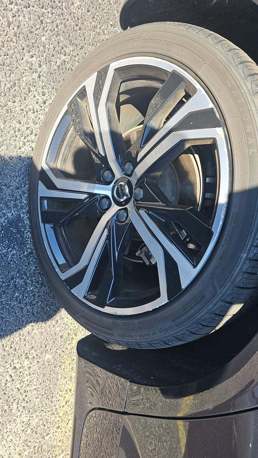 2024 Volvo S60 B5 Plus AWD