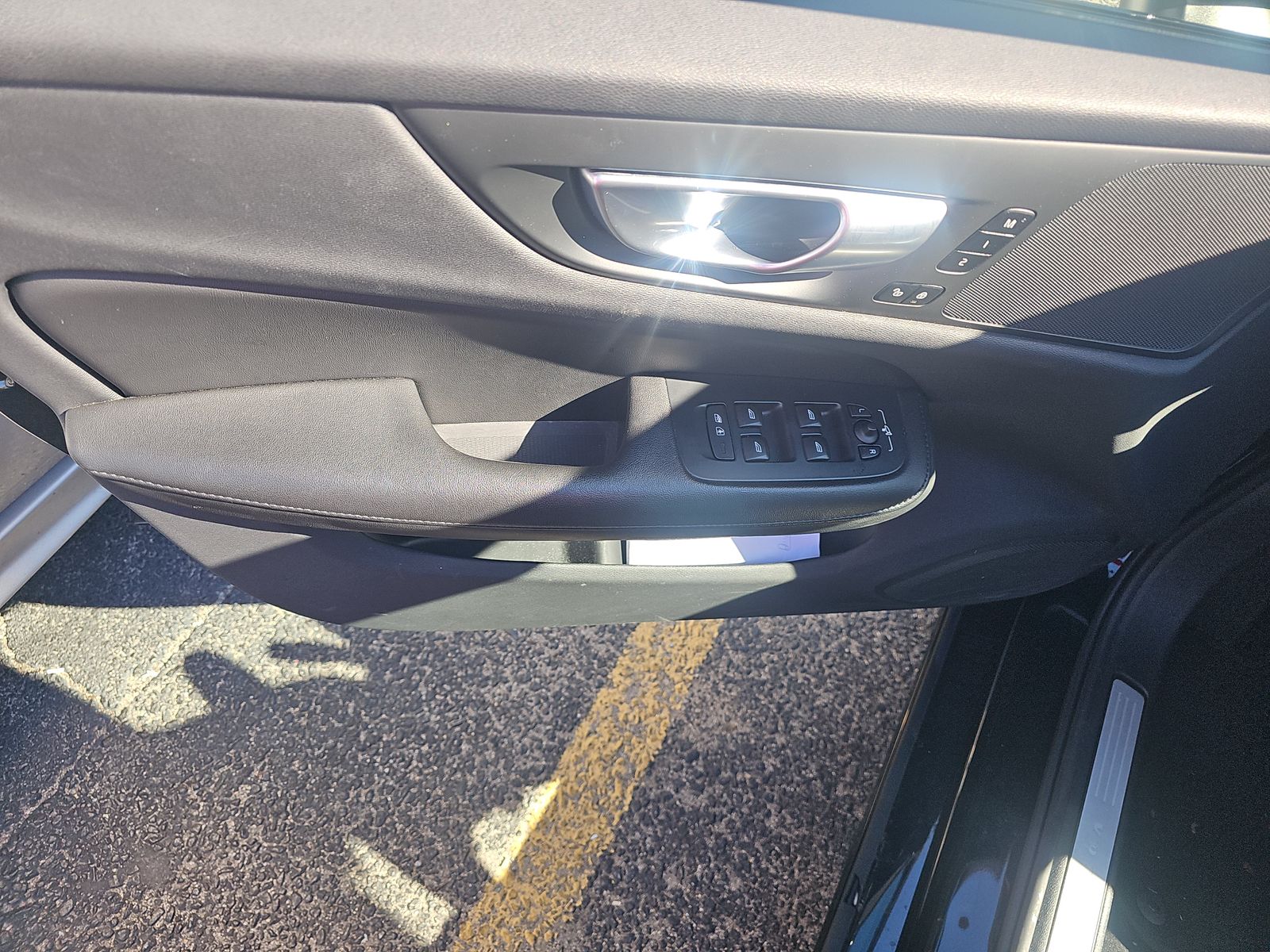 2024 Volvo S60 B5 Plus AWD