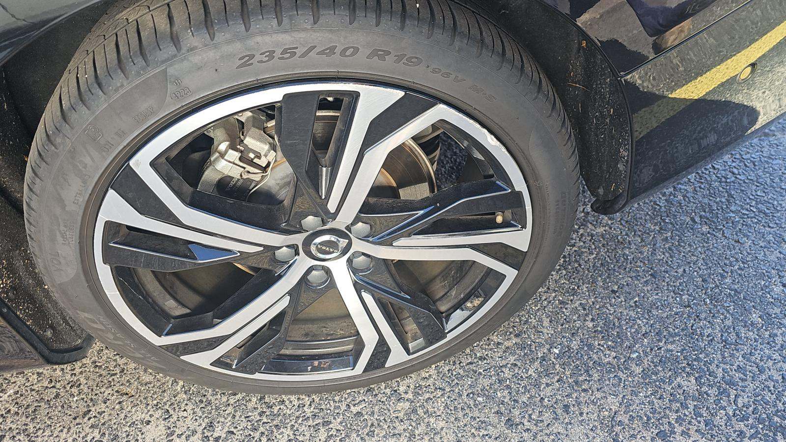 2024 Volvo S60 B5 Plus AWD