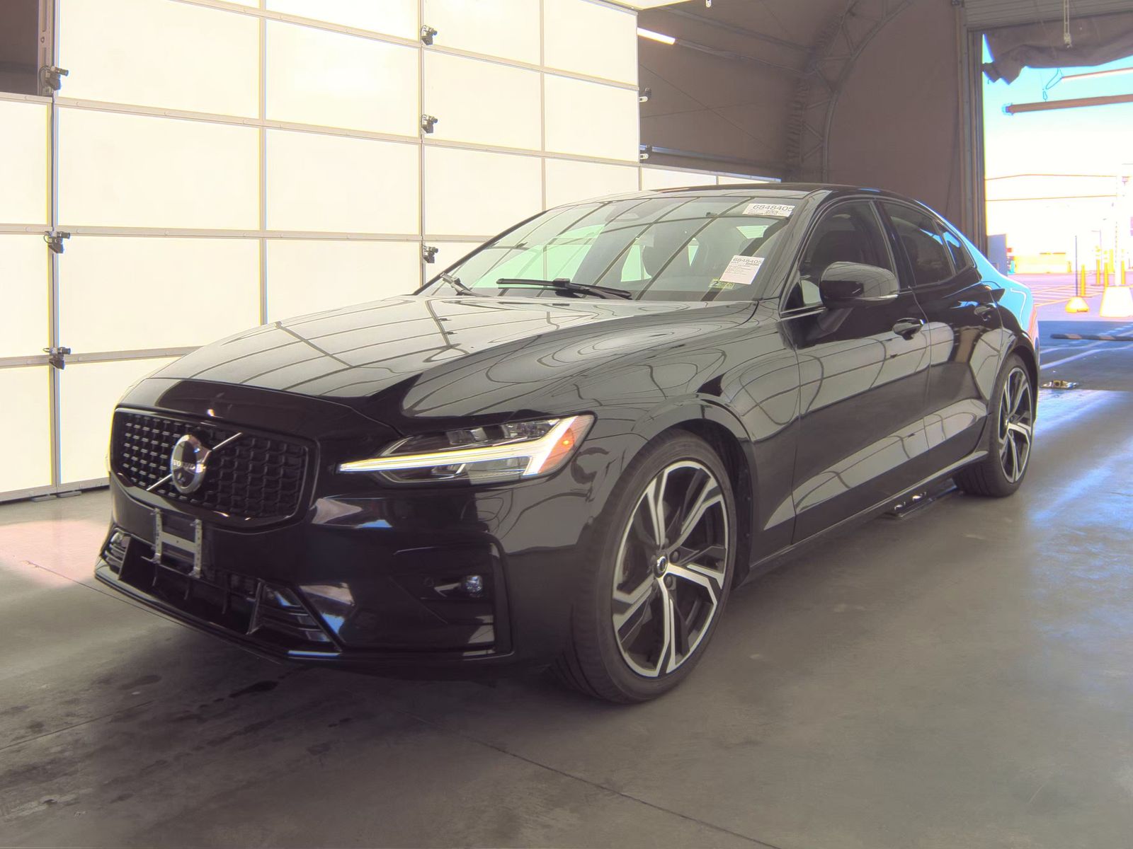 2024 Volvo S60 B5 Plus AWD