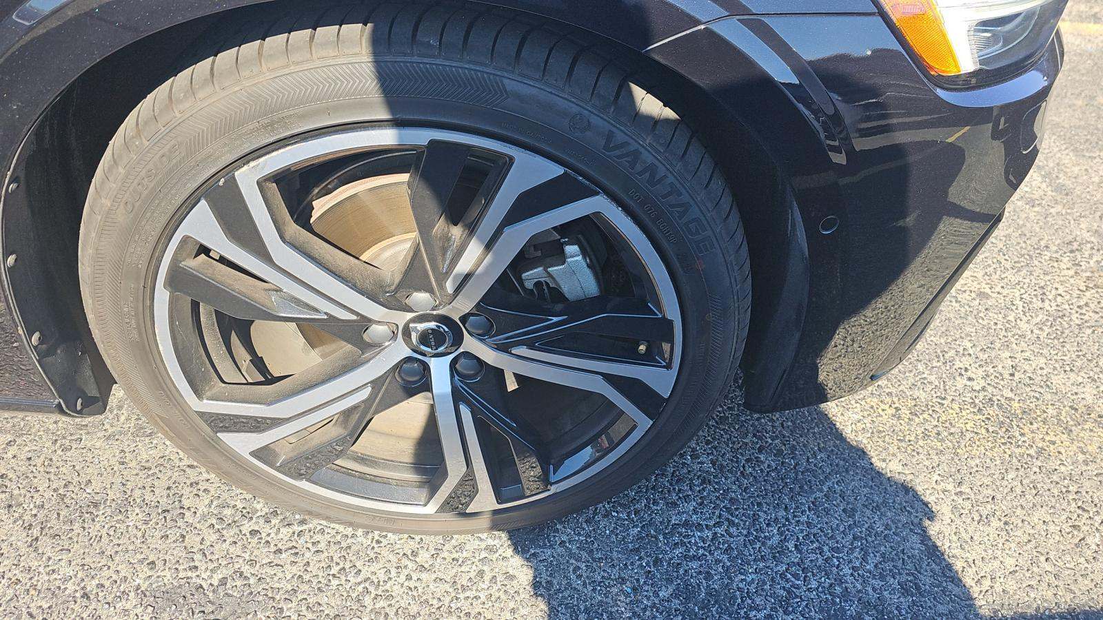 2024 Volvo S60 B5 Plus AWD