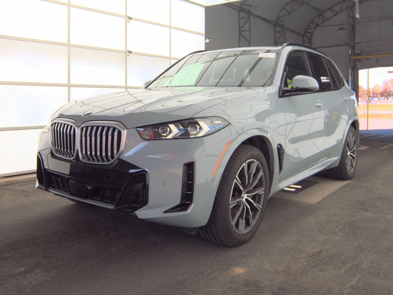 2025 BMW X5 xDrive40i AWD