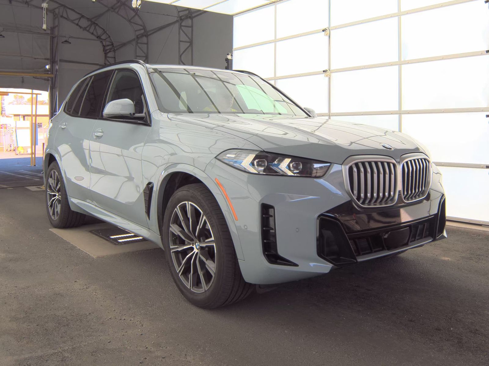 2025 BMW X5 xDrive40i AWD