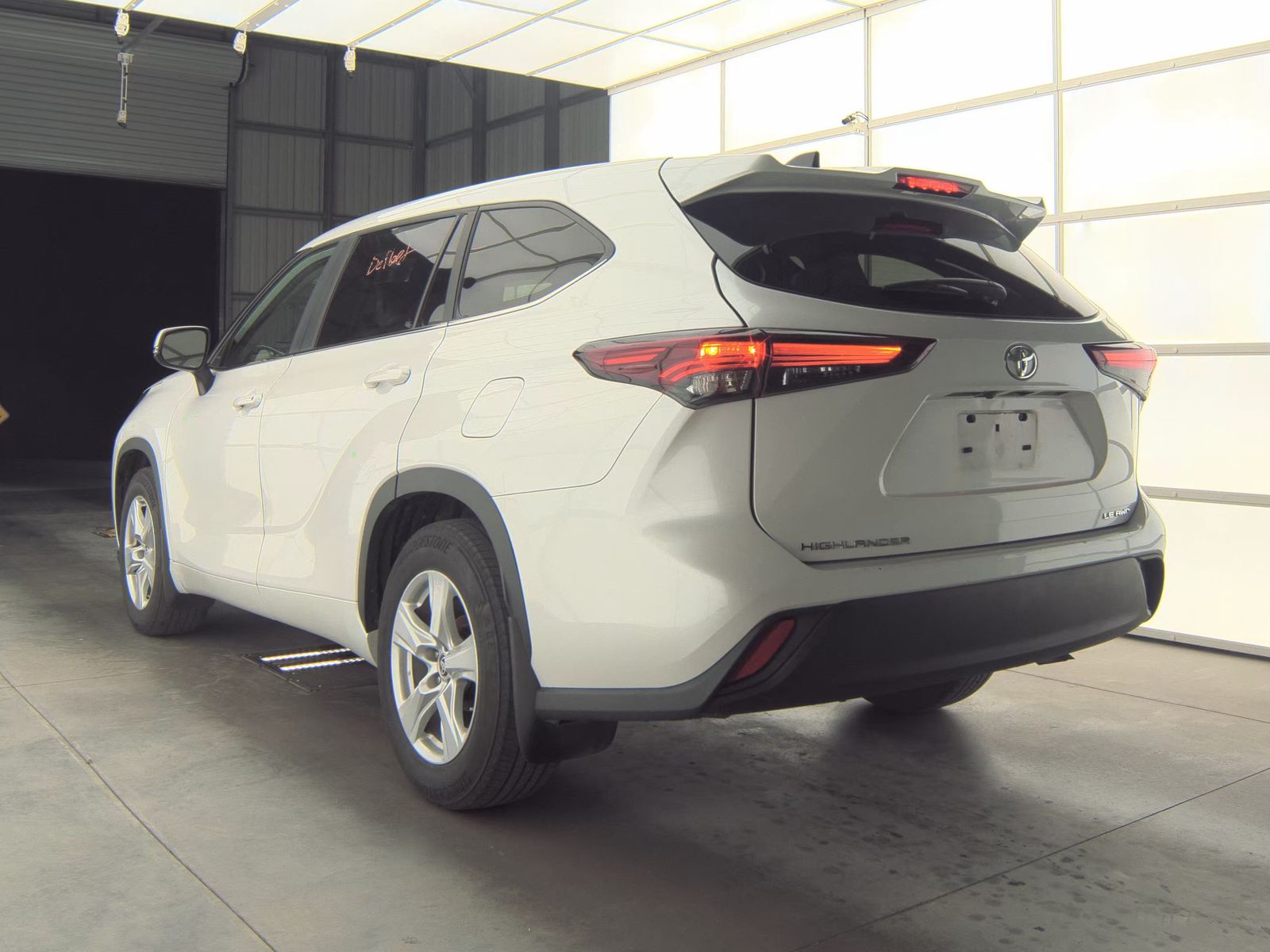 2024 Toyota Highlander LE AWD