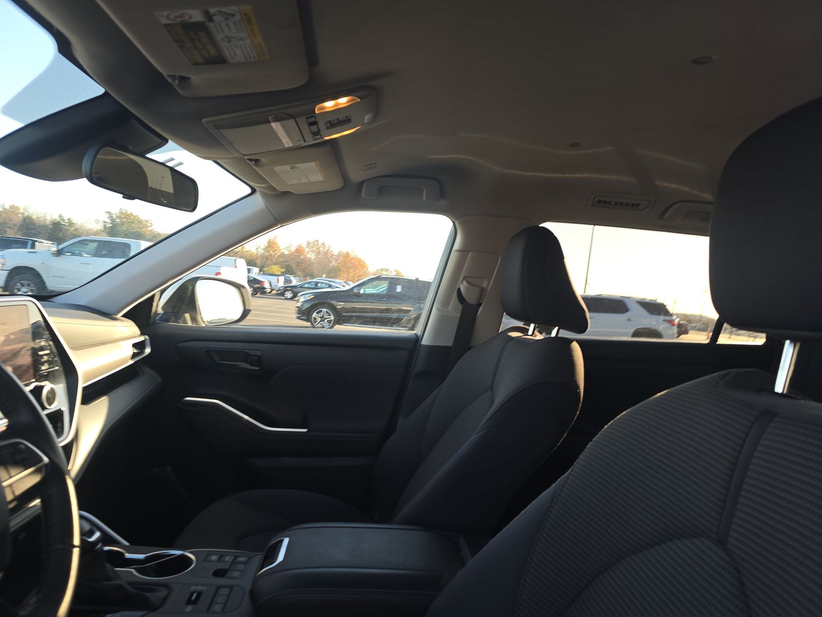 2024 Toyota Highlander LE AWD