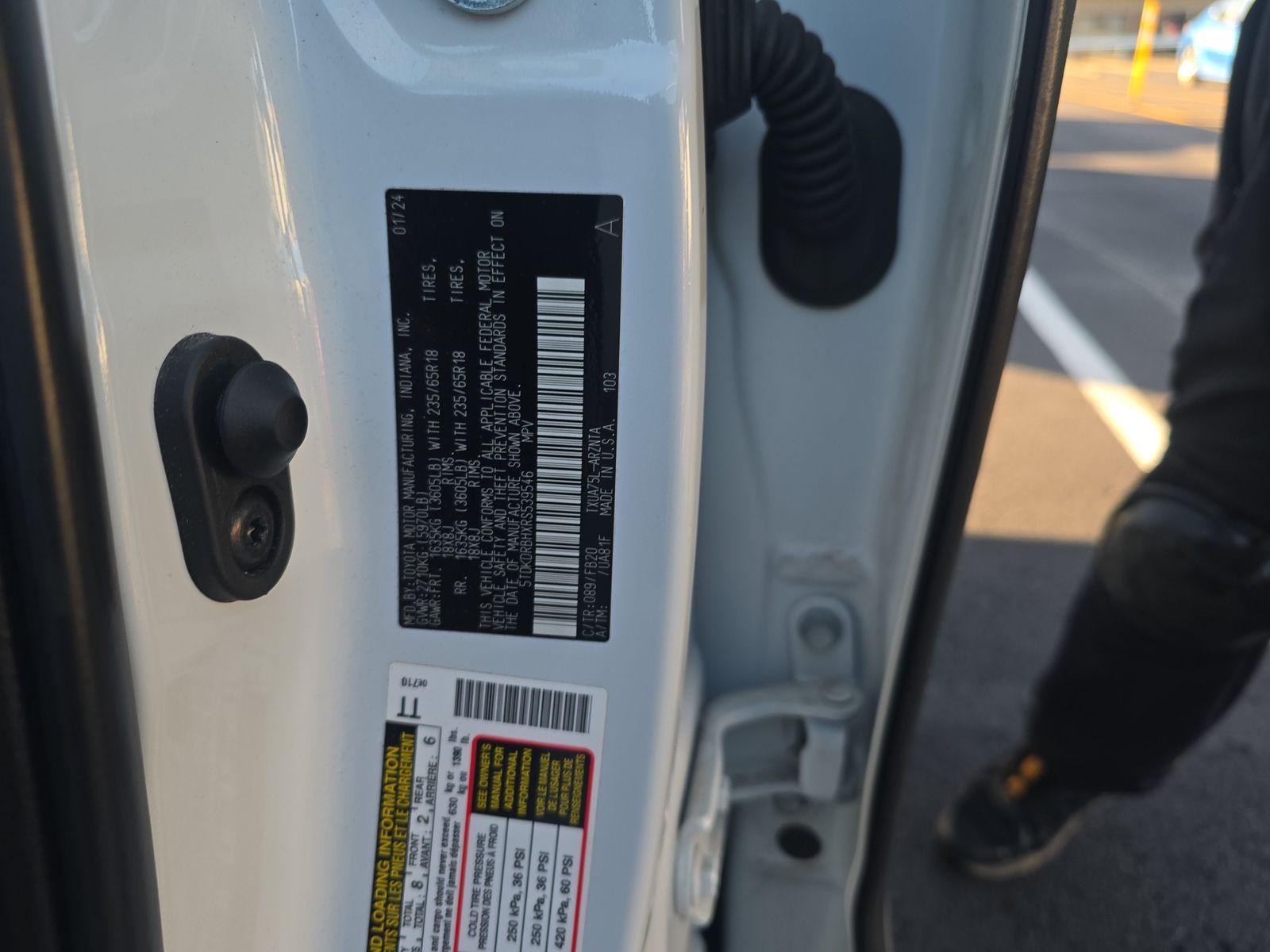 2024 Toyota Highlander LE AWD