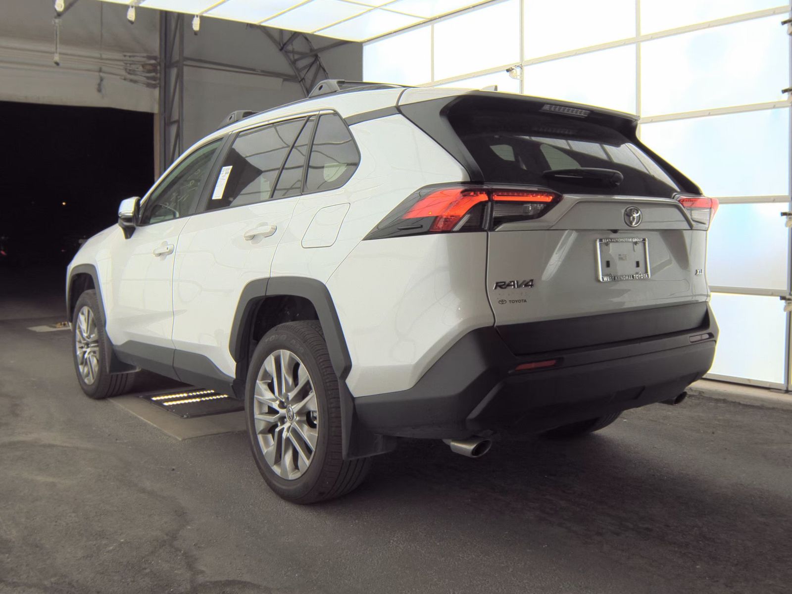 2025 Toyota RAV4 XLE Premium FWD