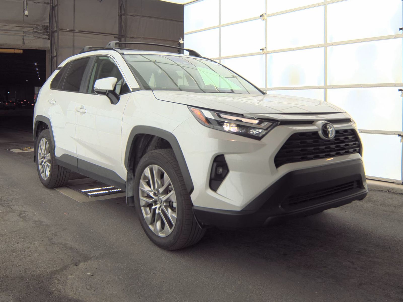 2025 Toyota RAV4 XLE Premium FWD