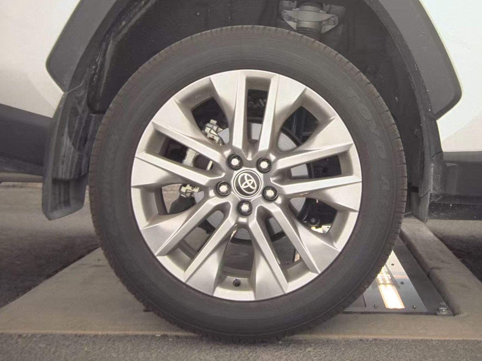 2025 Toyota RAV4 XLE Premium FWD