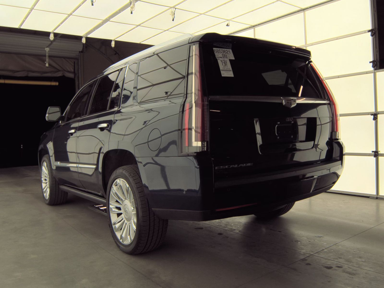 2017 Cadillac Escalade Platinum RWD