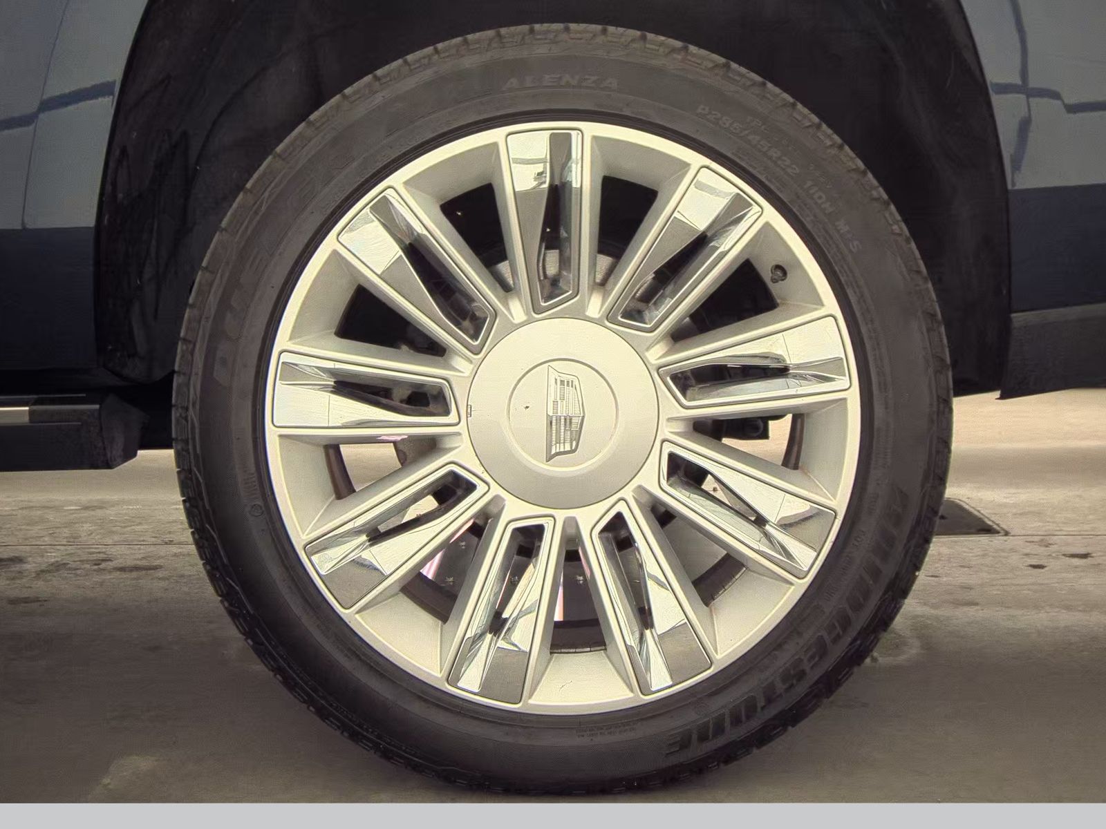 2017 Cadillac Escalade Platinum RWD