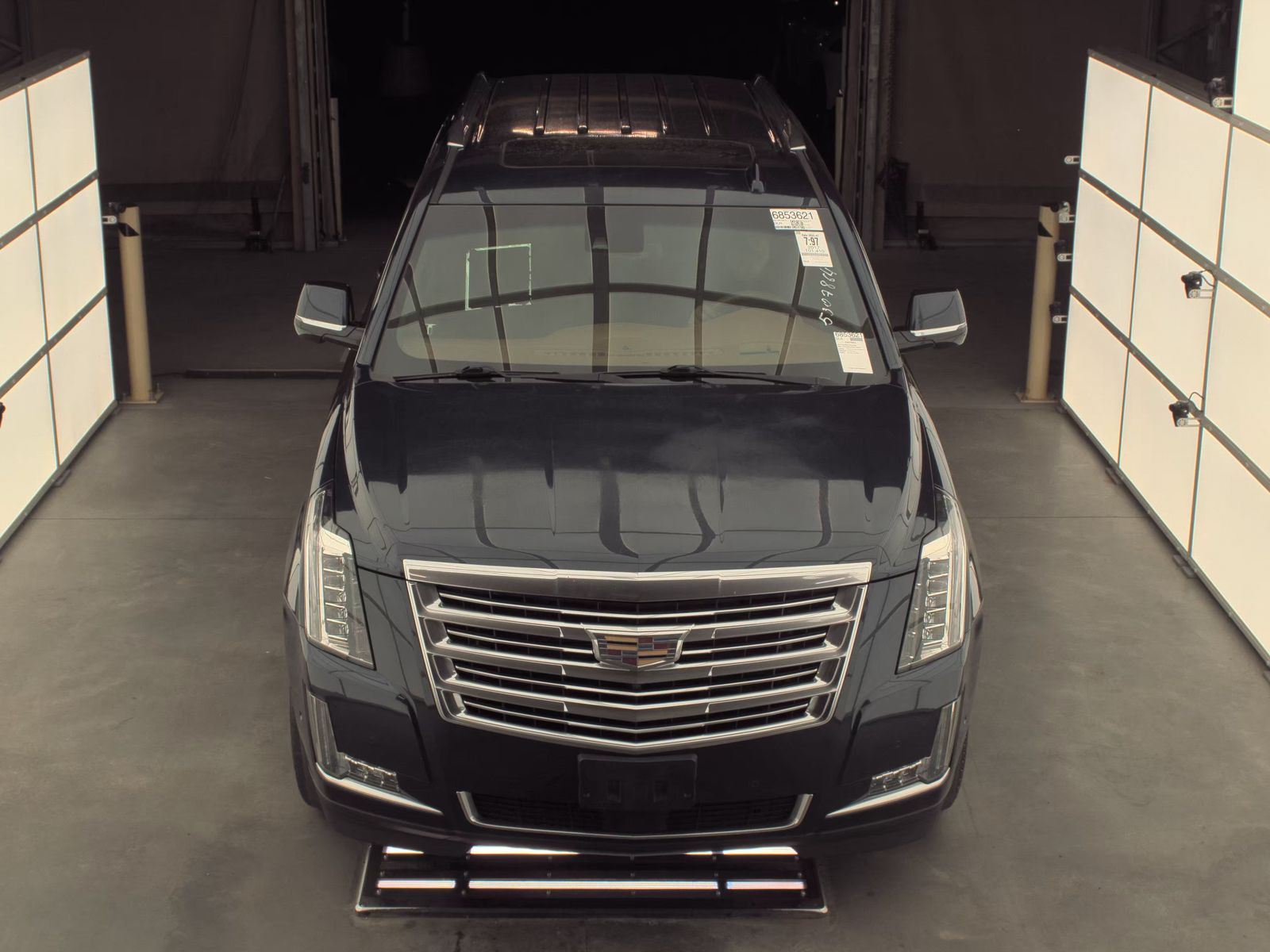 2017 Cadillac Escalade Platinum RWD