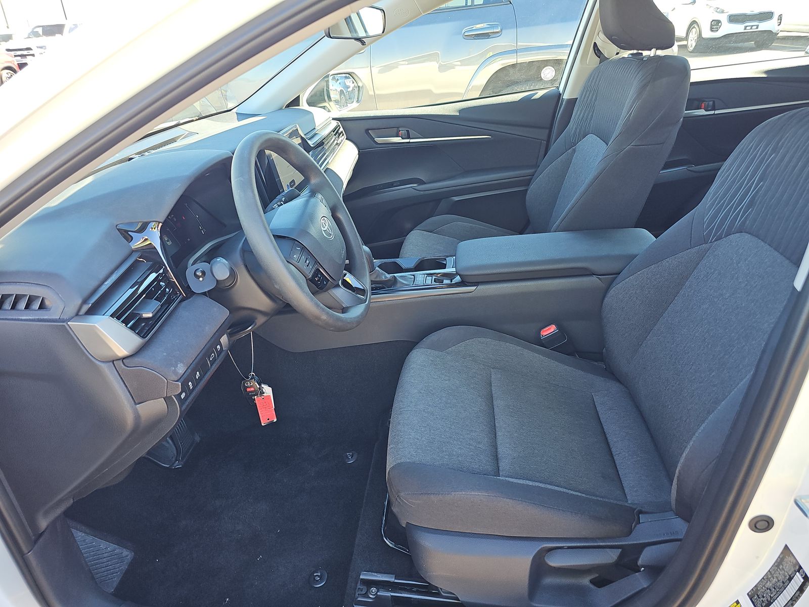 2025 Toyota Camry LE FWD