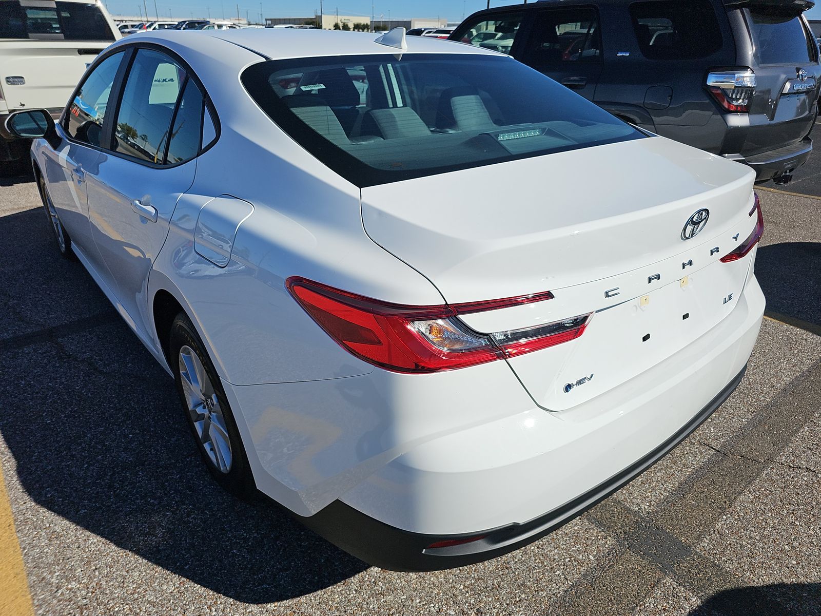 2025 Toyota Camry LE FWD