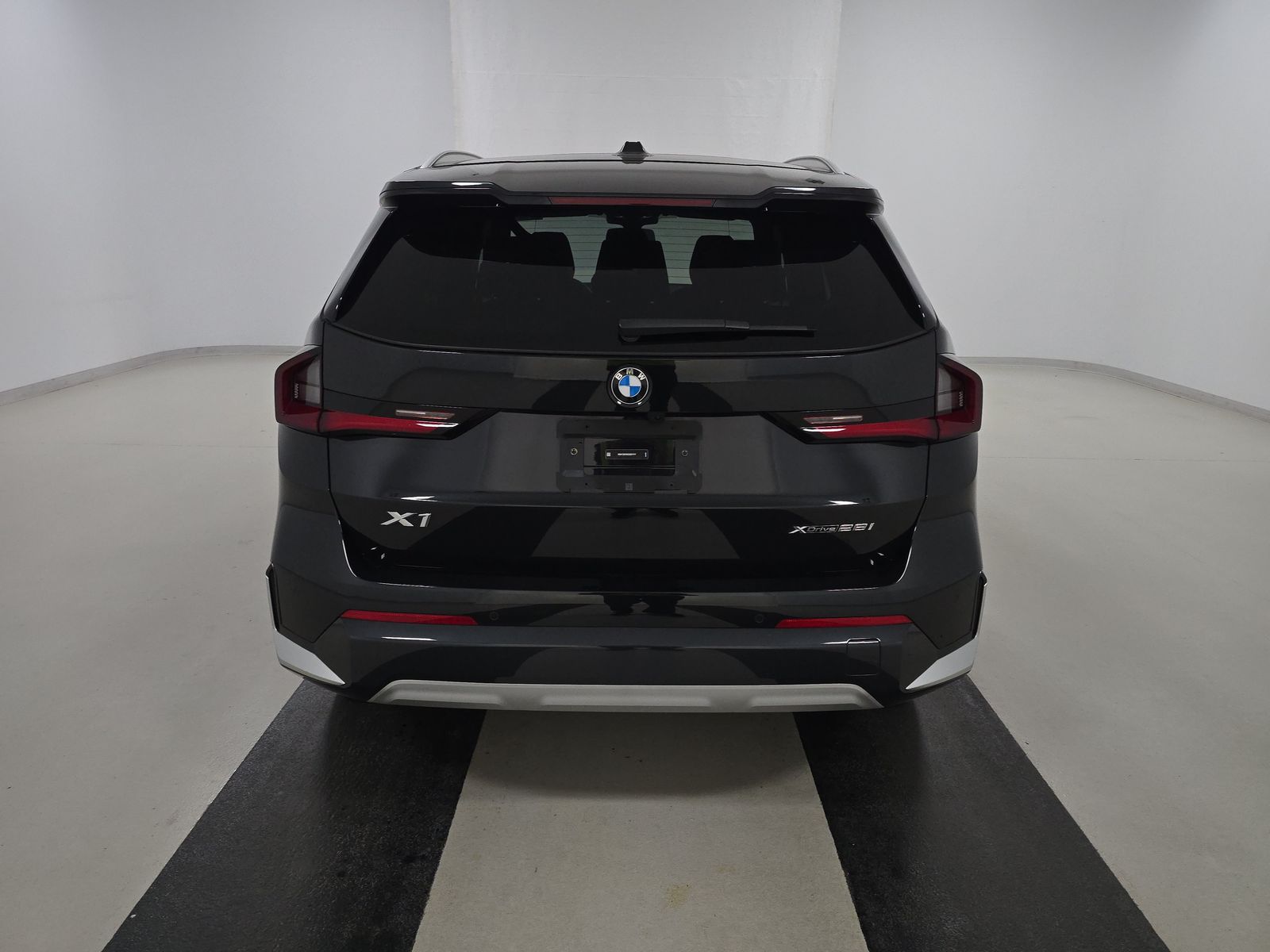 2025 BMW X1 xDrive28i AWD