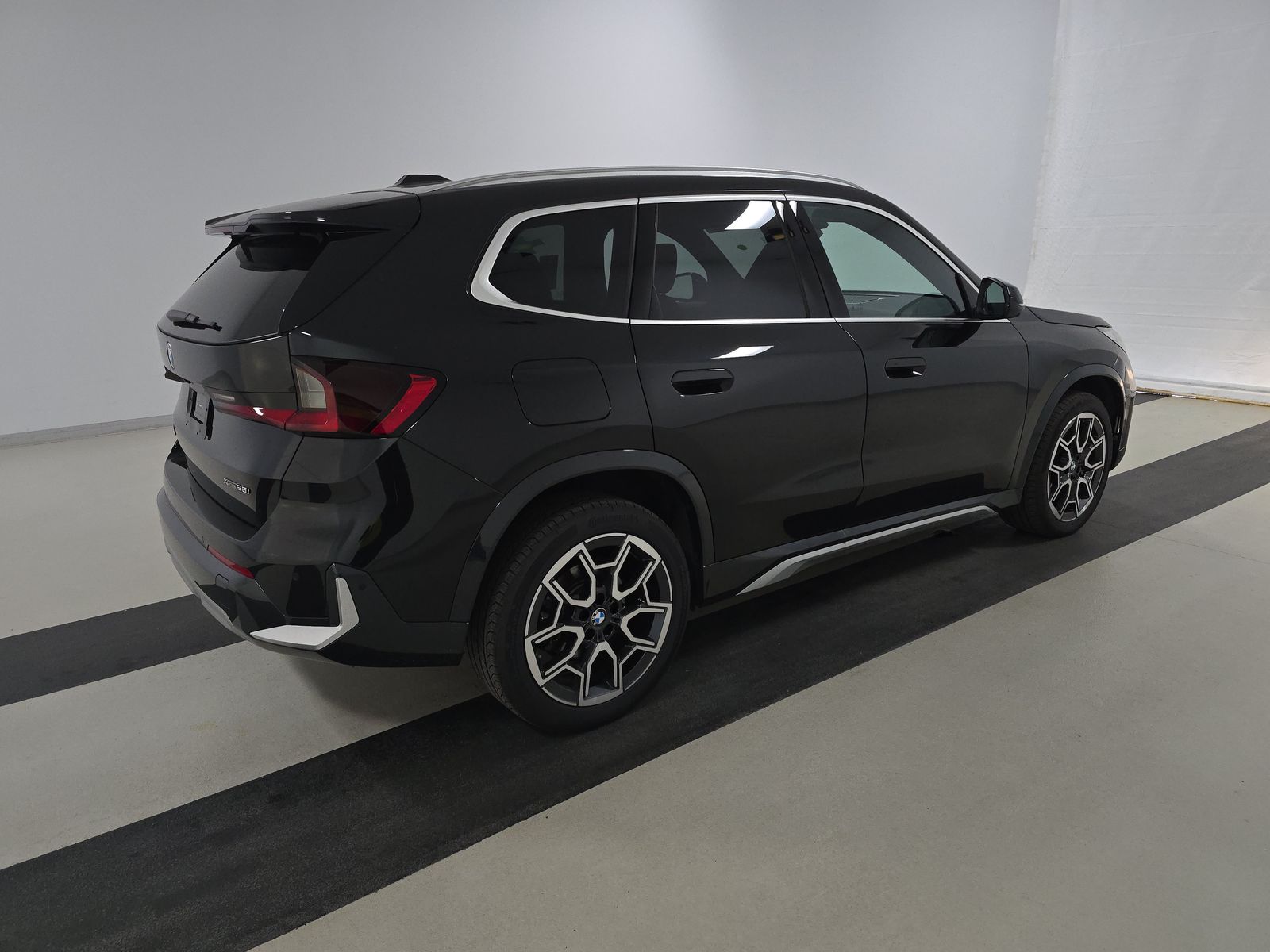 2025 BMW X1 xDrive28i AWD