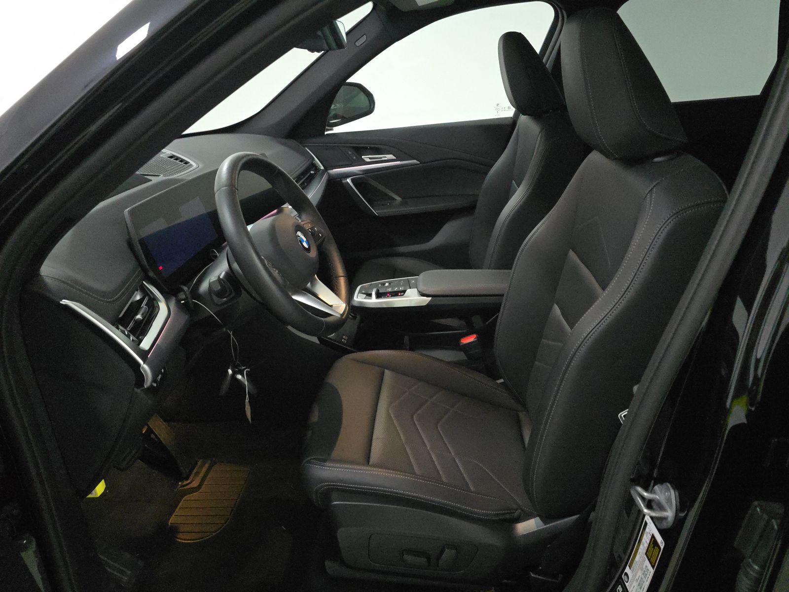 2025 BMW X1 xDrive28i AWD