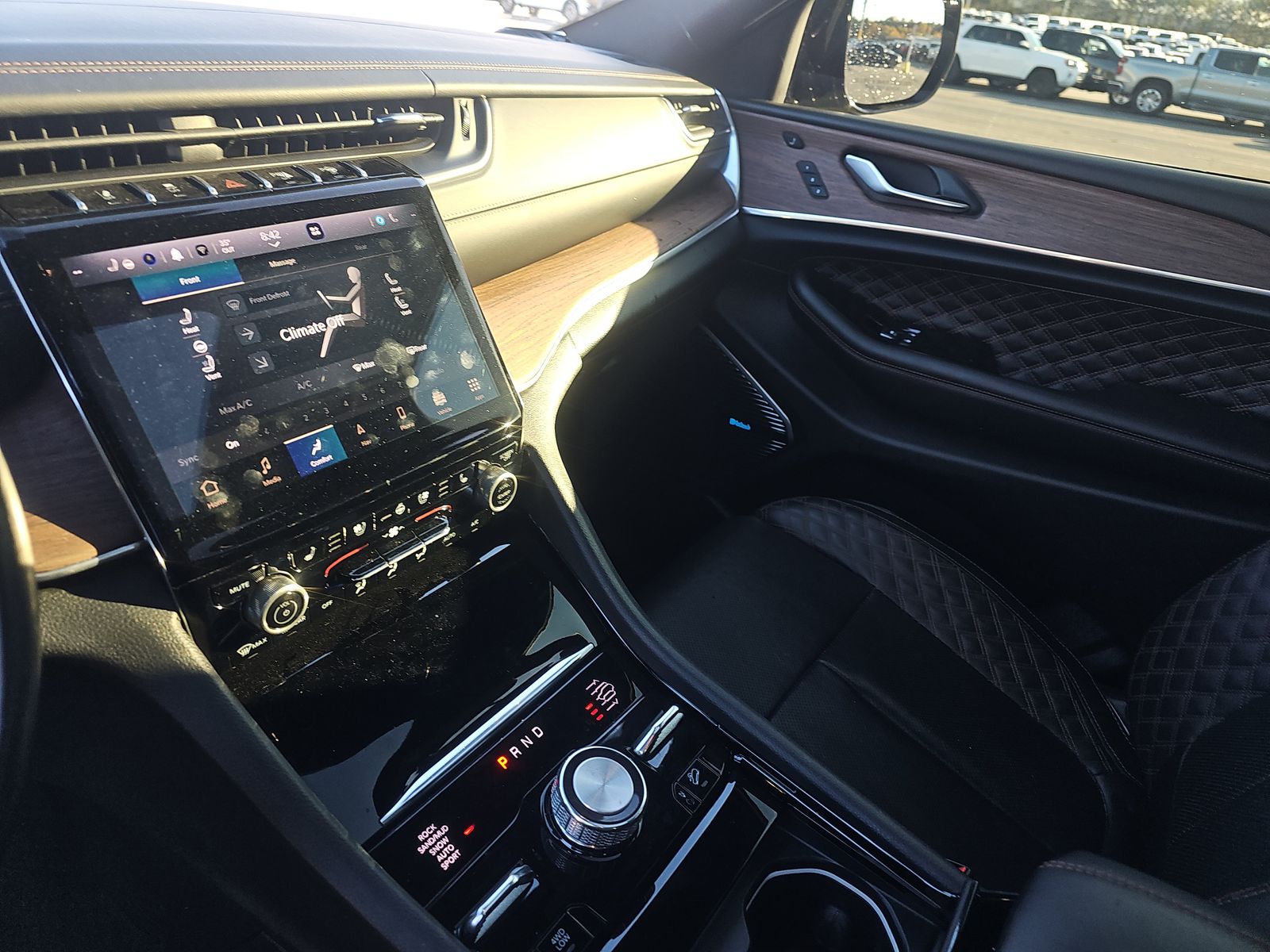 2022 Jeep Grand Cherokee Summit AWD