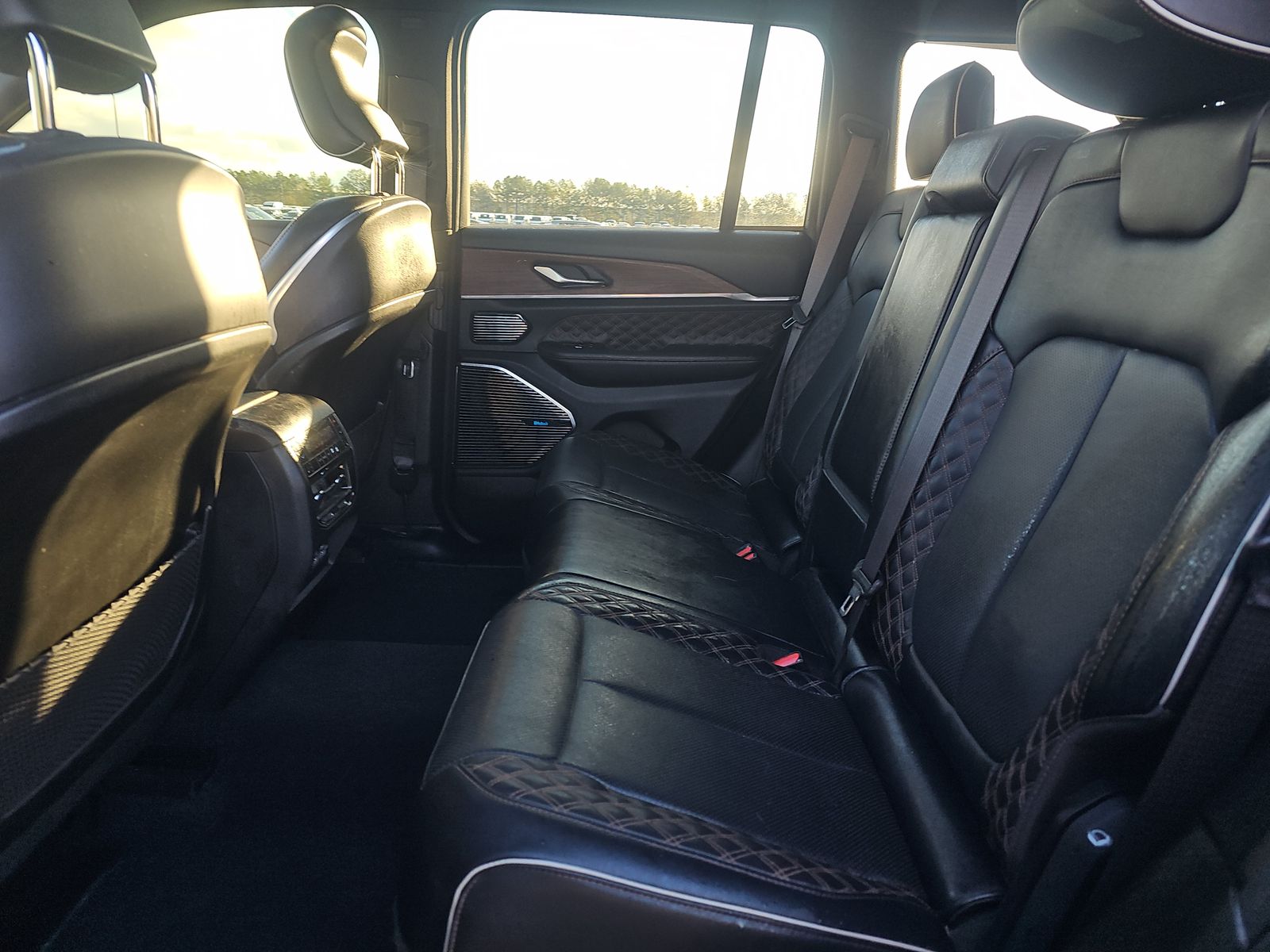 2022 Jeep Grand Cherokee Summit AWD