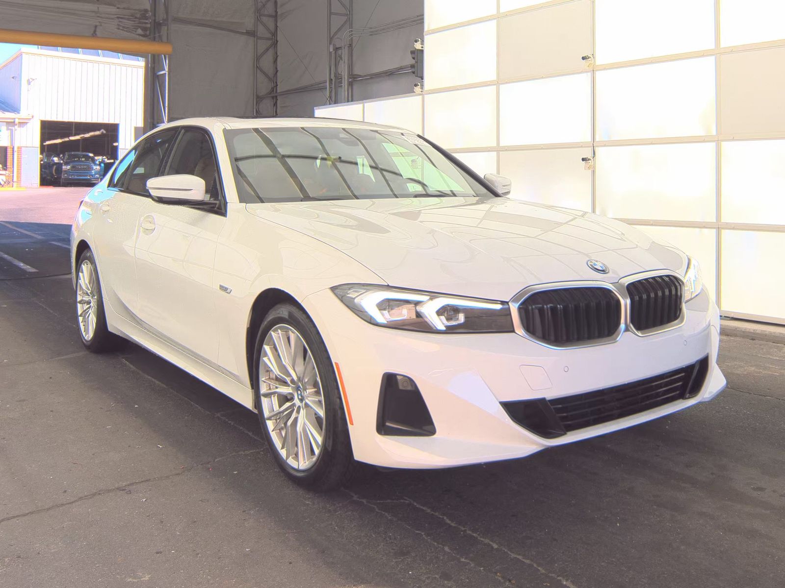 2023 BMW 3 Series 330e RWD
