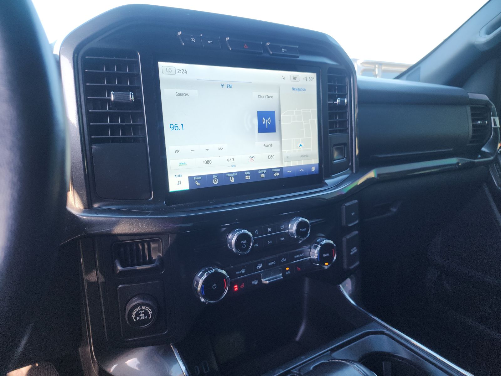 2022 Ford F-150 XLT RWD