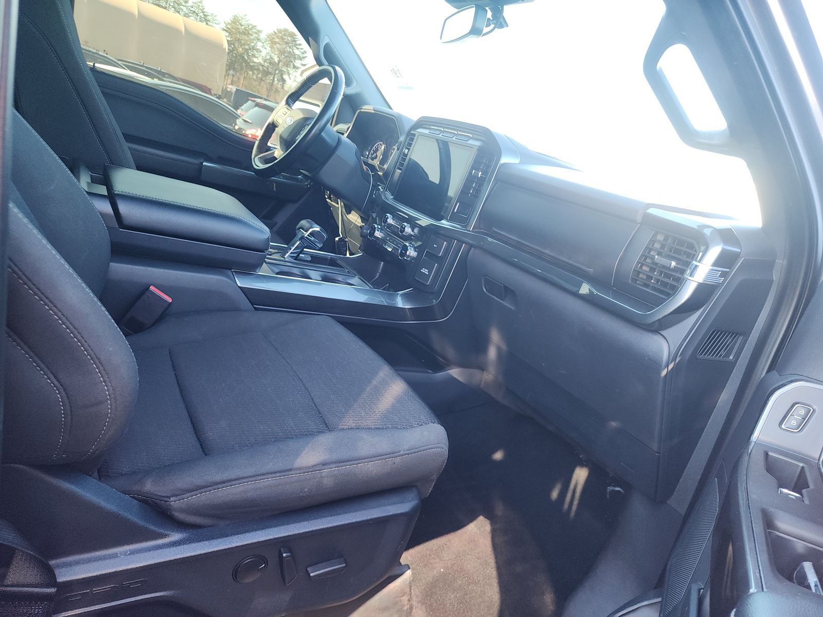 2022 Ford F-150 XLT RWD