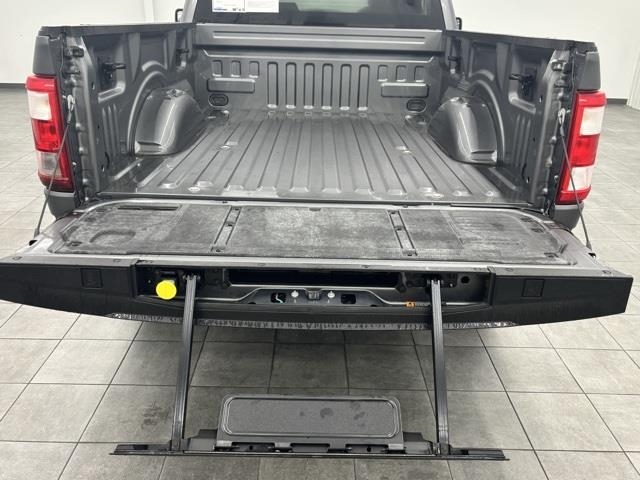 2022 Ford F-150 XL RWD