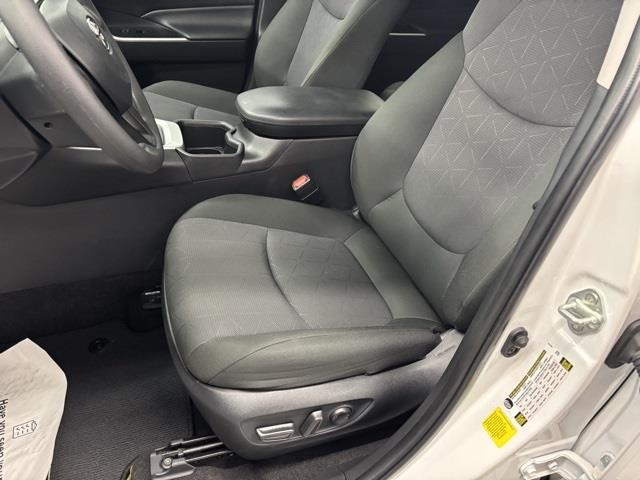 2024 Toyota RAV4 Hybrid XLE AWD