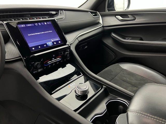 2024 Jeep Grand Cherokee Altitude AWD