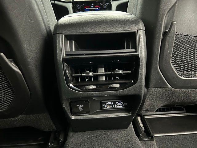 2024 Jeep Grand Cherokee Altitude AWD