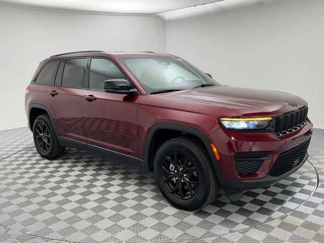 2024 Jeep Grand Cherokee Altitude AWD