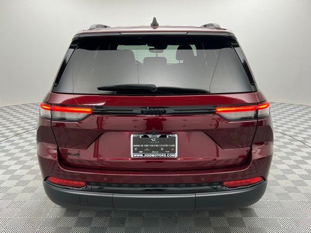 2024 Jeep Grand Cherokee Altitude AWD