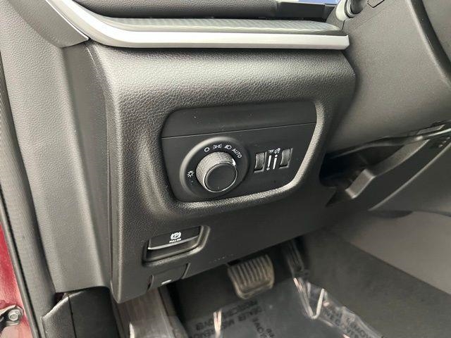 2024 Jeep Grand Cherokee Altitude AWD