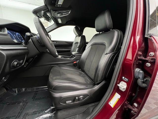 2024 Jeep Grand Cherokee Altitude AWD