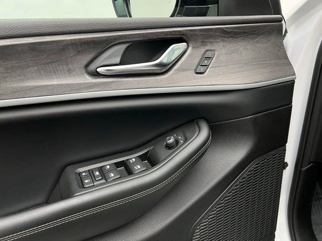 2024 Jeep Grand Cherokee Limited AWD