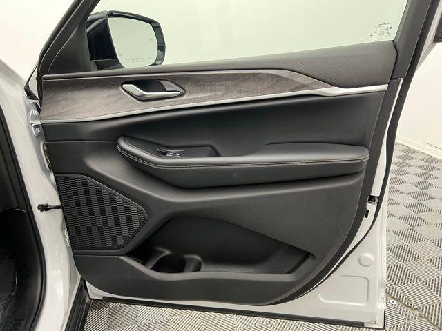 2024 Jeep Grand Cherokee Limited AWD