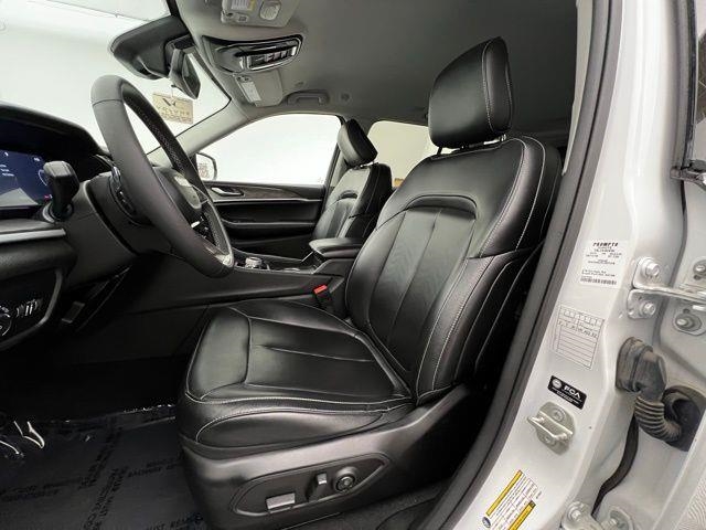 2024 Jeep Grand Cherokee Limited AWD