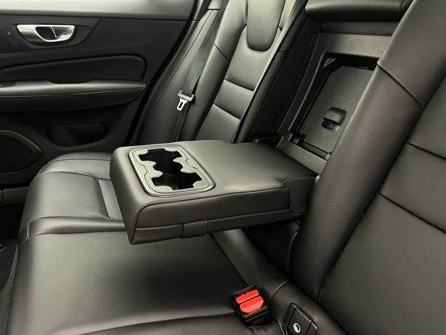 2024 Volvo S60 B5 Core AWD