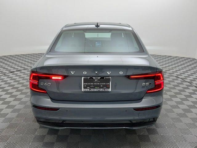 2024 Volvo S60 B5 Core AWD