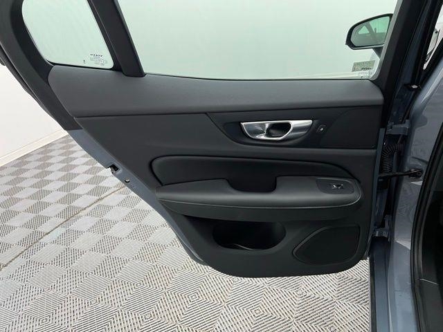 2024 Volvo S60 B5 Core AWD