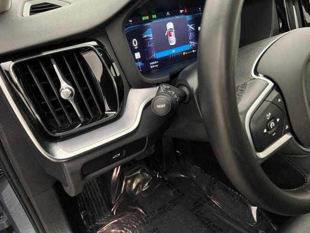 2024 Volvo S60 B5 Core AWD