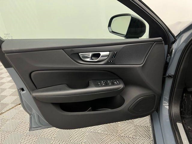 2024 Volvo S60 B5 Core AWD