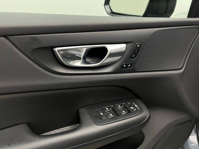 2024 Volvo S60 B5 Core AWD