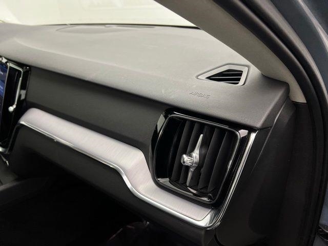 2024 Volvo S60 B5 Core AWD