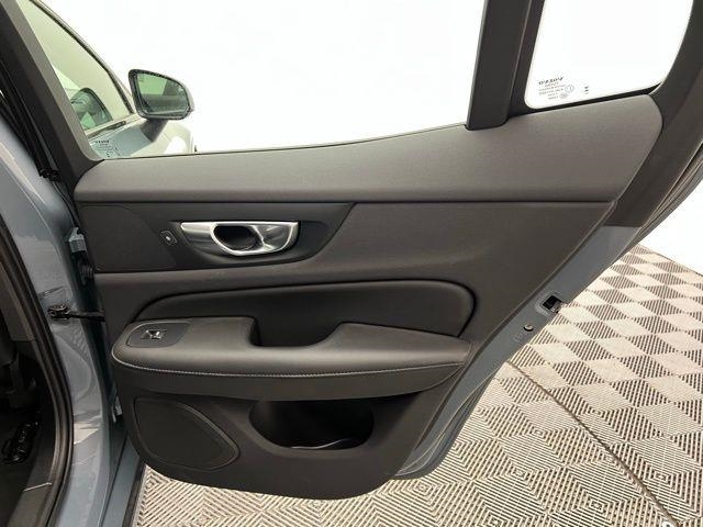 2024 Volvo S60 B5 Core AWD