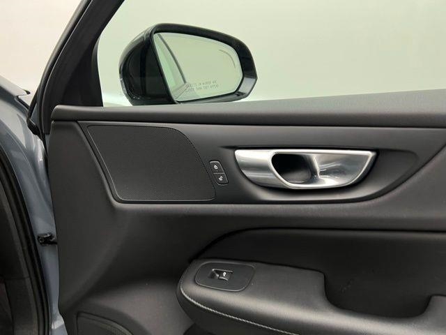 2024 Volvo S60 B5 Core AWD